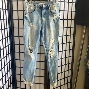 Almost famous size 3 boyfriend fit jeans